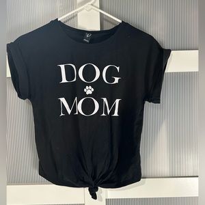 Windsor Dog Mom T shirt